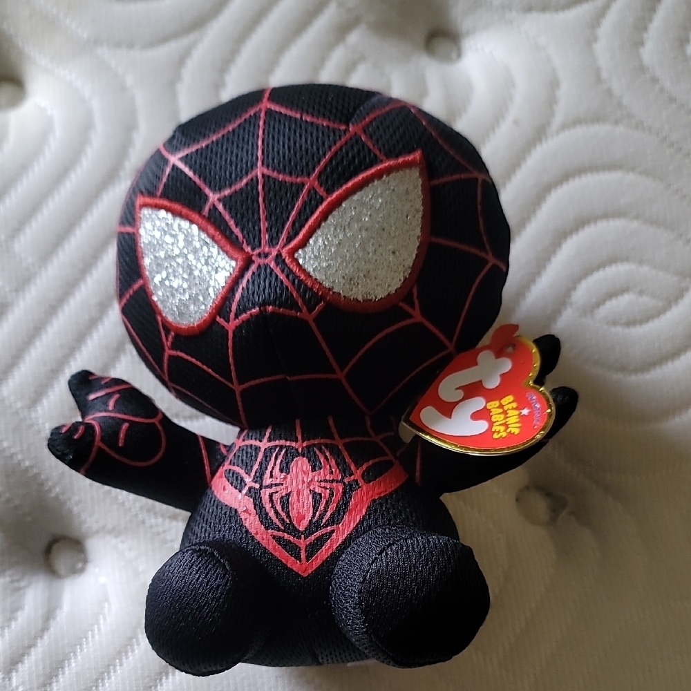 Spider Plush Toy - Black and Red Color